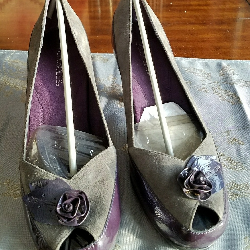 Aerosols purple and grey size 11 heels